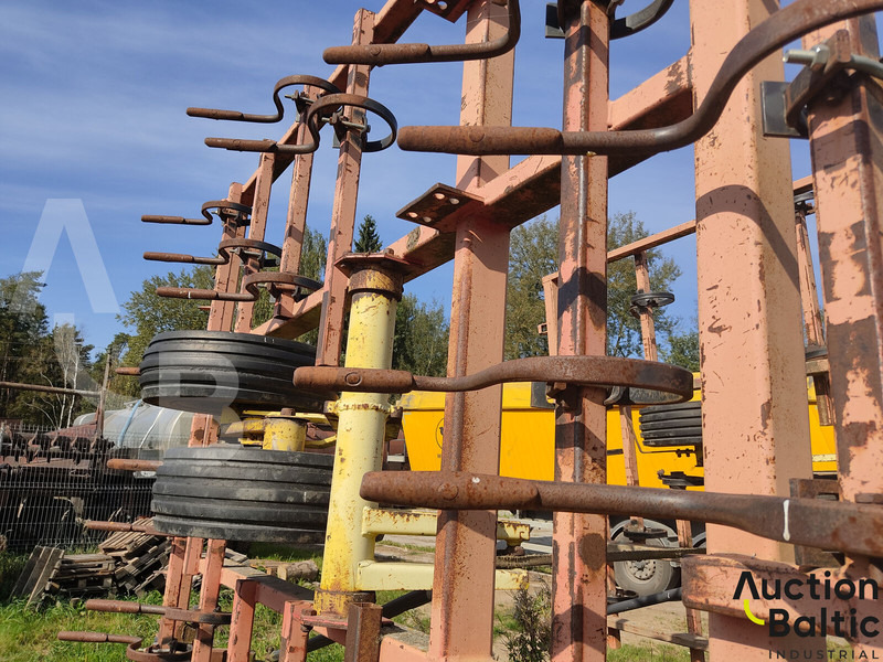 Tume 7206 - Kultivaattori: kuva Tume 7206 - Kultivaattori Tume 7206 - Kultivaattori: kuva Tume 7206 - Kultivaattori