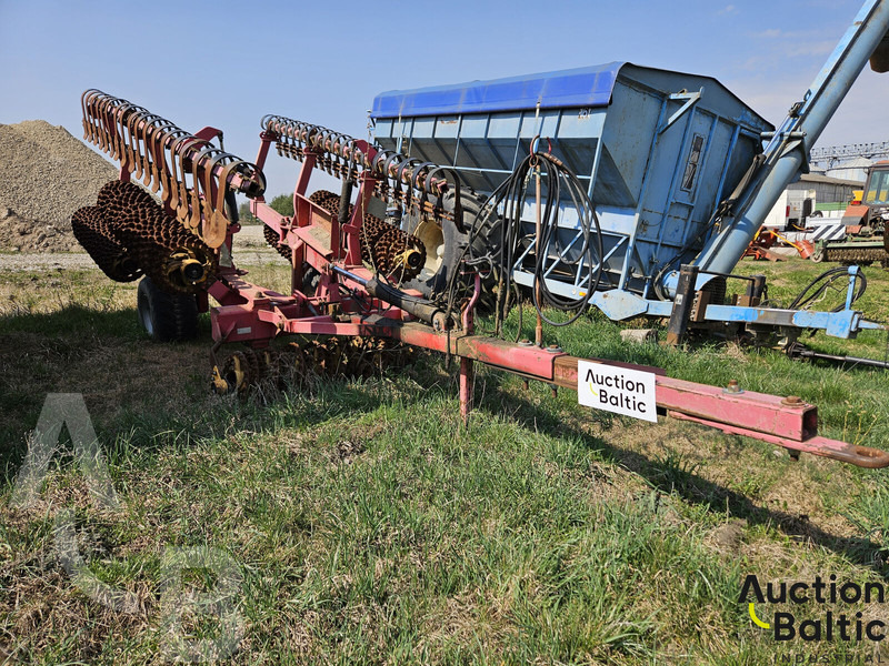 Vaderstad Rexius RS1020 - Kultivaattori: kuva Vaderstad Rexius RS1020 - Kultivaattori Vaderstad Rexius RS1020 - Kultivaattori: kuva Vaderstad Rexius RS1020 - Kultivaattori