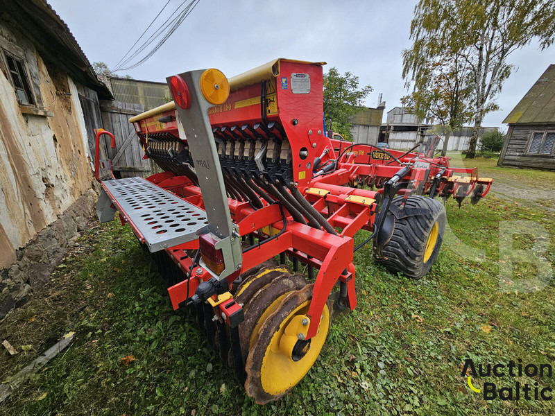 Vaderstad TD300 - Kylvölannoitin: kuva Vaderstad TD300 - Kylvölannoitin Vaderstad TD300 - Kylvölannoitin: kuva Vaderstad TD300 - Kylvölannoitin