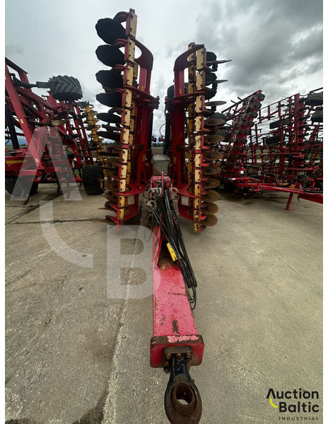 Vaderstad TopDown600 - Lautasäes: kuva Vaderstad TopDown600 - Lautasäes Vaderstad TopDown600 - Lautasäes: kuva Vaderstad TopDown600 - Lautasäes