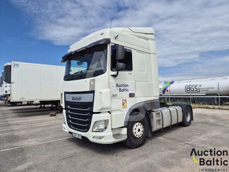 DAF XF 460 FT - Vetopöytäauto: kuva DAF XF 460 FT - Vetopöytäauto DAF XF 460 FT - Vetopöytäauto: kuva DAF XF 460 FT - Vetopöytäauto