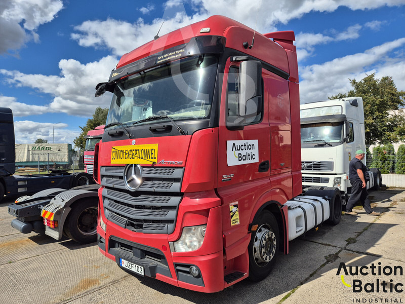 Mercedes-Benz Actros 1845 LS - Vetopöytäauto: kuva Mercedes-Benz Actros 1845 LS - Vetopöytäauto Mercedes-Benz Actros 1845 LS - Vetopöytäauto: kuva Mercedes-Benz Actros 1845 LS - Vetopöytäauto