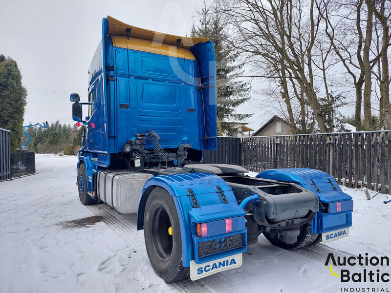 Scania T 114 LA - Vetopöytäauto: kuva Scania T 114 LA - Vetopöytäauto Scania T 114 LA - Vetopöytäauto: kuva Scania T 114 LA - Vetopöytäauto