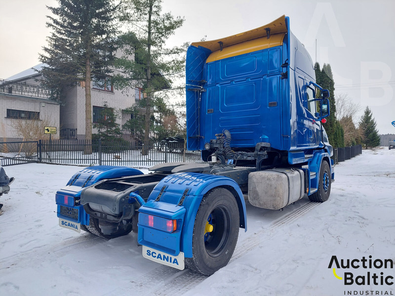 Scania T 114 LA - Vetopöytäauto: kuva Scania T 114 LA - Vetopöytäauto Scania T 114 LA - Vetopöytäauto: kuva Scania T 114 LA - Vetopöytäauto