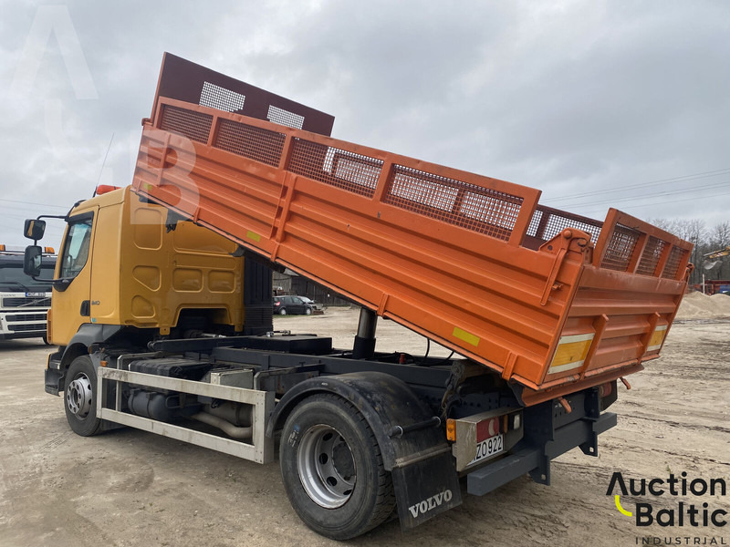 Volvo FL 240 4x2 - Kippiauto kuorma-auto: kuva Volvo FL 240 4x2 - Kippiauto kuorma-auto Volvo FL 240 4x2 - Kippiauto kuorma-auto: kuva Volvo FL 240 4x2 - Kippiauto kuorma-auto