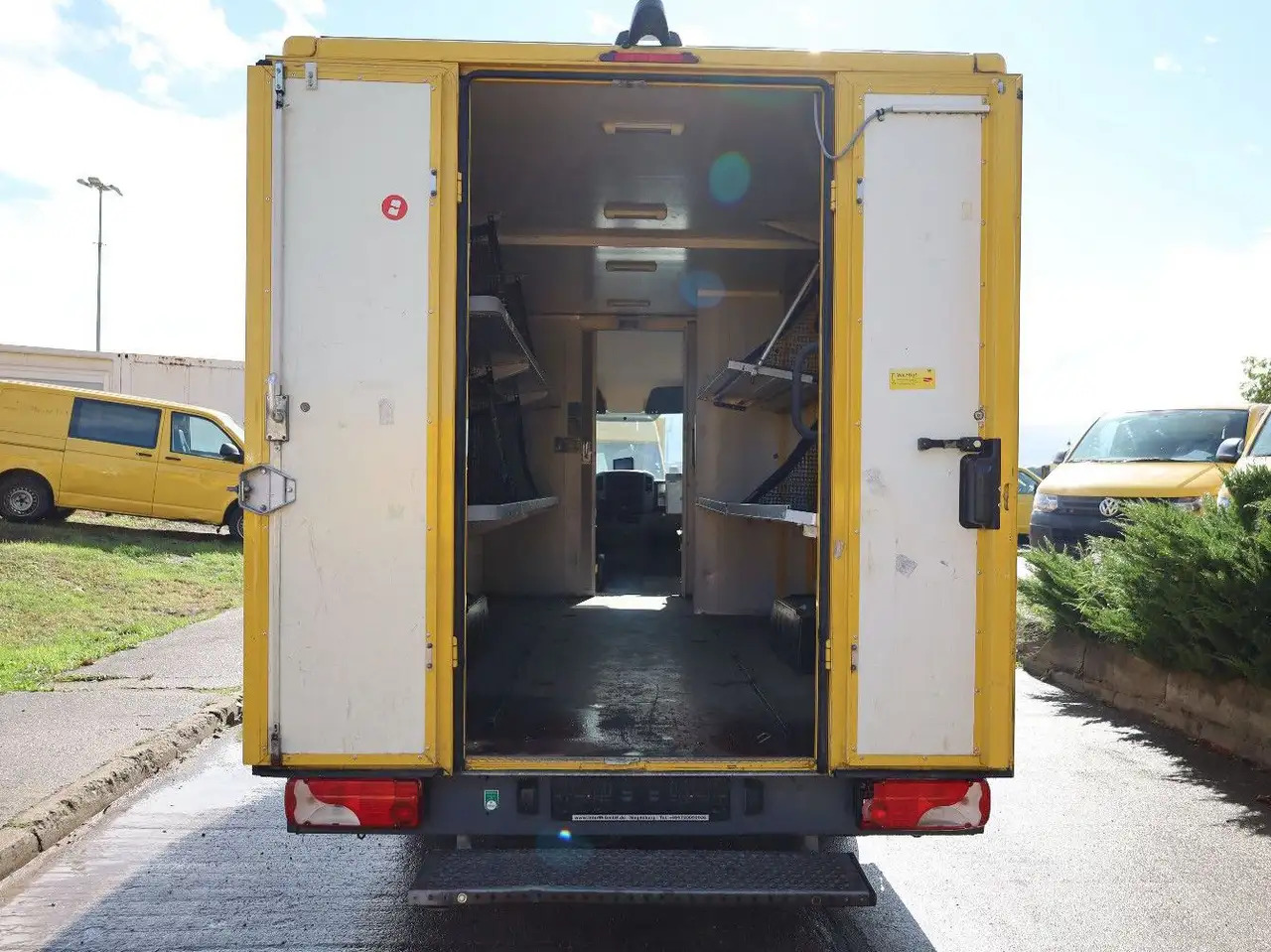 Mercedes-Benz Sprinter II Pritsche/ Koffer/Regalsystem - Jakeluauto: kuva Mercedes-Benz Sprinter II Pritsche/ Koffer/Regalsystem - Jakeluauto Mercedes-Benz Sprinter II Pritsche/ Koffer/Regalsystem - Jakeluauto: kuva Mercedes-Benz Sprinter II Pritsche/ Koffer/Regalsystem - Jakeluauto