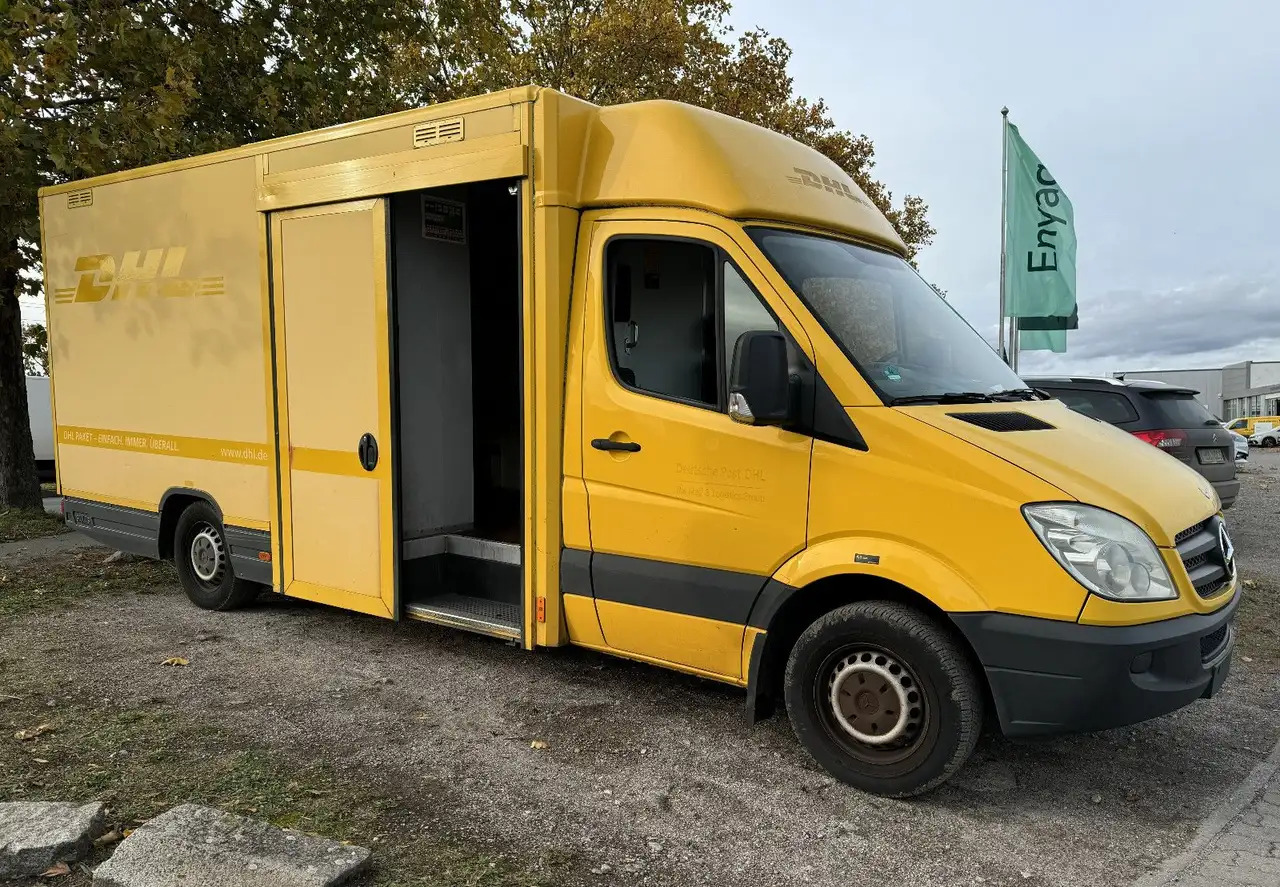 Mercedes-Benz Sprinter II Pritsche/ Koffer/Regalsystem - Jakeluauto: kuva Mercedes-Benz Sprinter II Pritsche/ Koffer/Regalsystem - Jakeluauto Mercedes-Benz Sprinter II Pritsche/ Koffer/Regalsystem - Jakeluauto: kuva Mercedes-Benz Sprinter II Pritsche/ Koffer/Regalsystem - Jakeluauto