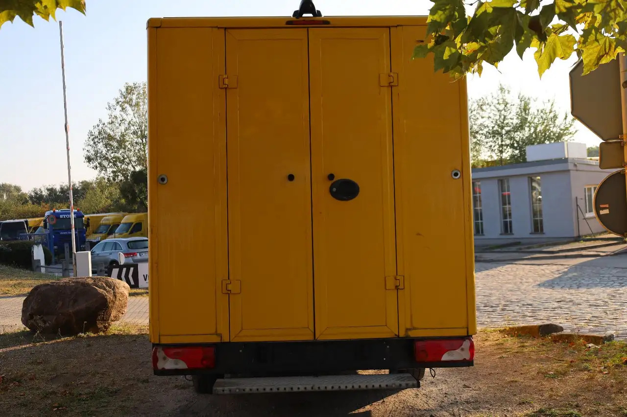 Mercedes-Benz Sprinter II Pritsche/ Koffer/Regalsystem - Jakeluauto: kuva Mercedes-Benz Sprinter II Pritsche/ Koffer/Regalsystem - Jakeluauto Mercedes-Benz Sprinter II Pritsche/ Koffer/Regalsystem - Jakeluauto: kuva Mercedes-Benz Sprinter II Pritsche/ Koffer/Regalsystem - Jakeluauto