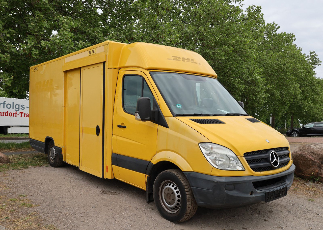 Mercedes-Benz Sprinter II Pritsche/ Koffer/Regalsystem - Jakeluauto: kuva Mercedes-Benz Sprinter II Pritsche/ Koffer/Regalsystem - Jakeluauto Mercedes-Benz Sprinter II Pritsche/ Koffer/Regalsystem - Jakeluauto: kuva Mercedes-Benz Sprinter II Pritsche/ Koffer/Regalsystem - Jakeluauto