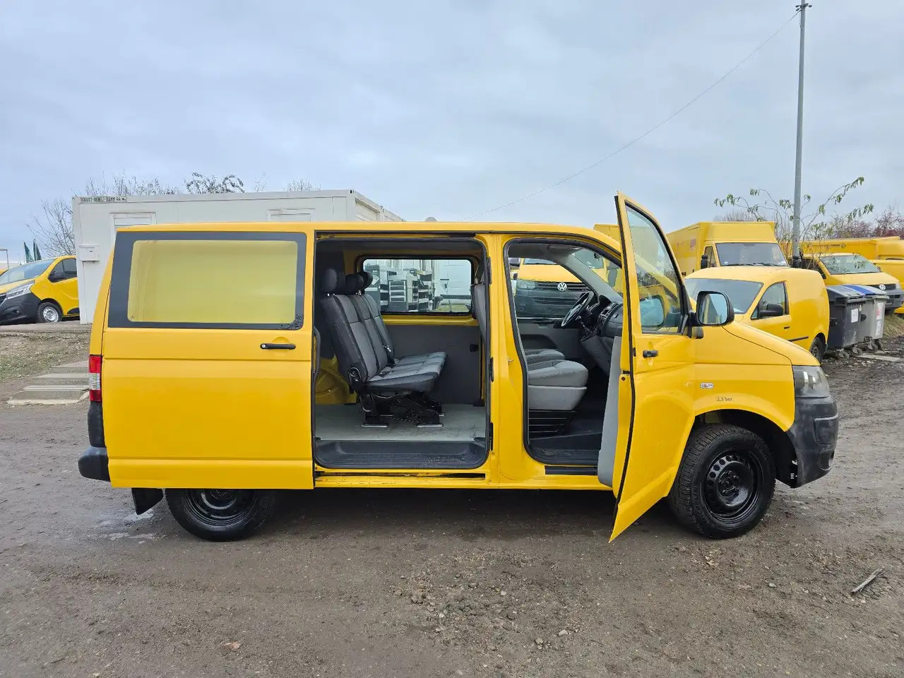 Volkswagen T5 Transporter/2.0 TDI/EU5/1.Hand/5-Sitze - Pakettiauto: kuva Volkswagen T5 Transporter/2.0 TDI/EU5/1.Hand/5-Sitze - Pakettiauto Volkswagen T5 Transporter/2.0 TDI/EU5/1.Hand/5-Sitze - Pakettiauto: kuva Volkswagen T5 Transporter/2.0 TDI/EU5/1.Hand/5-Sitze - Pakettiauto