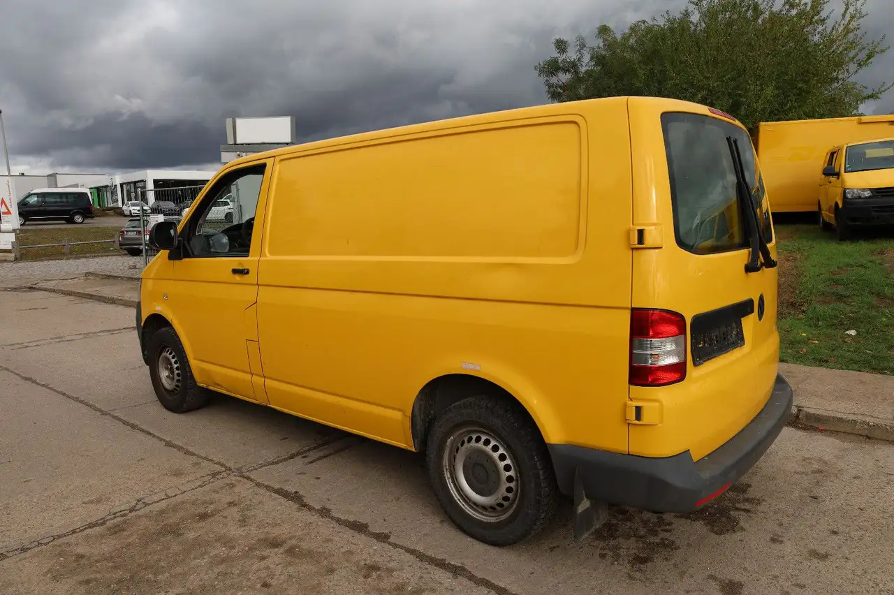 Volkswagen T5 Transporter/ 2.0 TDI/EU5/Flügeltüren - Pakettiauto: kuva Volkswagen T5 Transporter/ 2.0 TDI/EU5/Flügeltüren - Pakettiauto Volkswagen T5 Transporter/ 2.0 TDI/EU5/Flügeltüren - Pakettiauto: kuva Volkswagen T5 Transporter/ 2.0 TDI/EU5/Flügeltüren - Pakettiauto