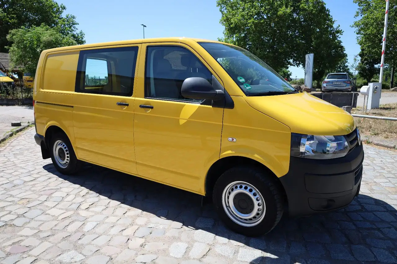 Volkswagen T5 Transporter Kasten-Kombi 2.0 TDI/EU5 - Henkilöauto: kuva Volkswagen T5 Transporter Kasten-Kombi 2.0 TDI/EU5 - Henkilöauto Volkswagen T5 Transporter Kasten-Kombi 2.0 TDI/EU5 - Henkilöauto: kuva Volkswagen T5 Transporter Kasten-Kombi 2.0 TDI/EU5 - Henkilöauto