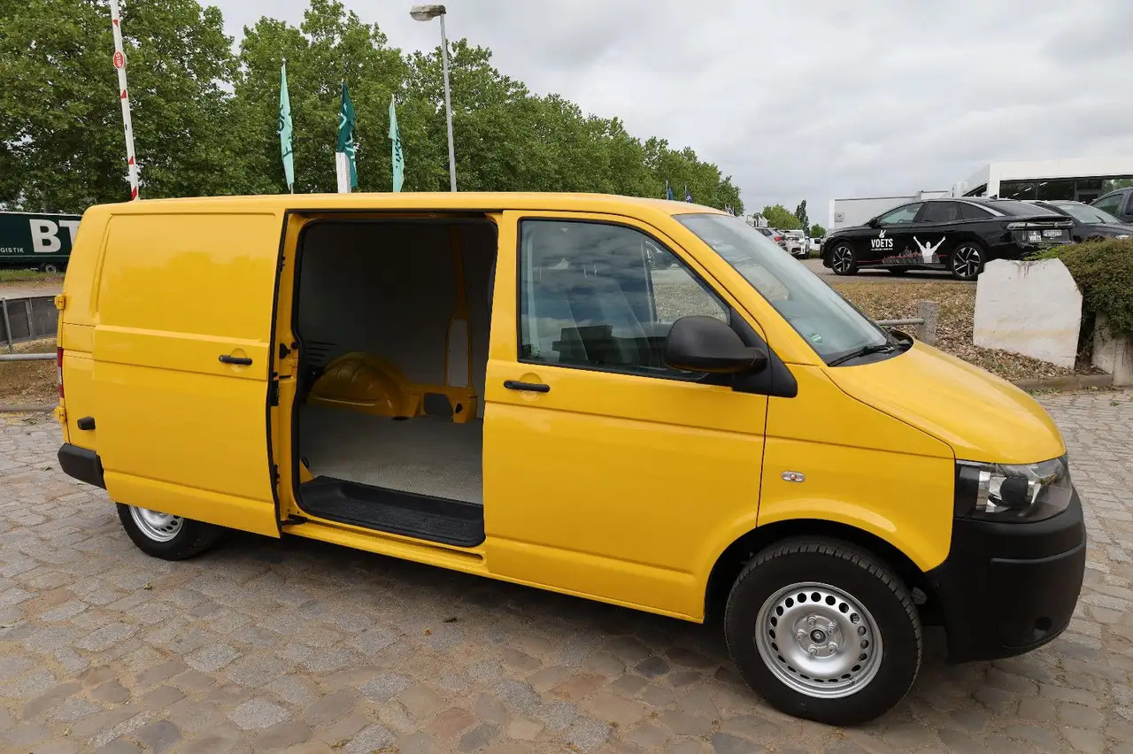 Volkswagen T5 Transporter MAXI 2.0 TDI/EU5/Flügeltüren - Pakettiauto: kuva Volkswagen T5 Transporter MAXI 2.0 TDI/EU5/Flügeltüren - Pakettiauto Volkswagen T5 Transporter MAXI 2.0 TDI/EU5/Flügeltüren - Pakettiauto: kuva Volkswagen T5 Transporter MAXI 2.0 TDI/EU5/Flügeltüren - Pakettiauto