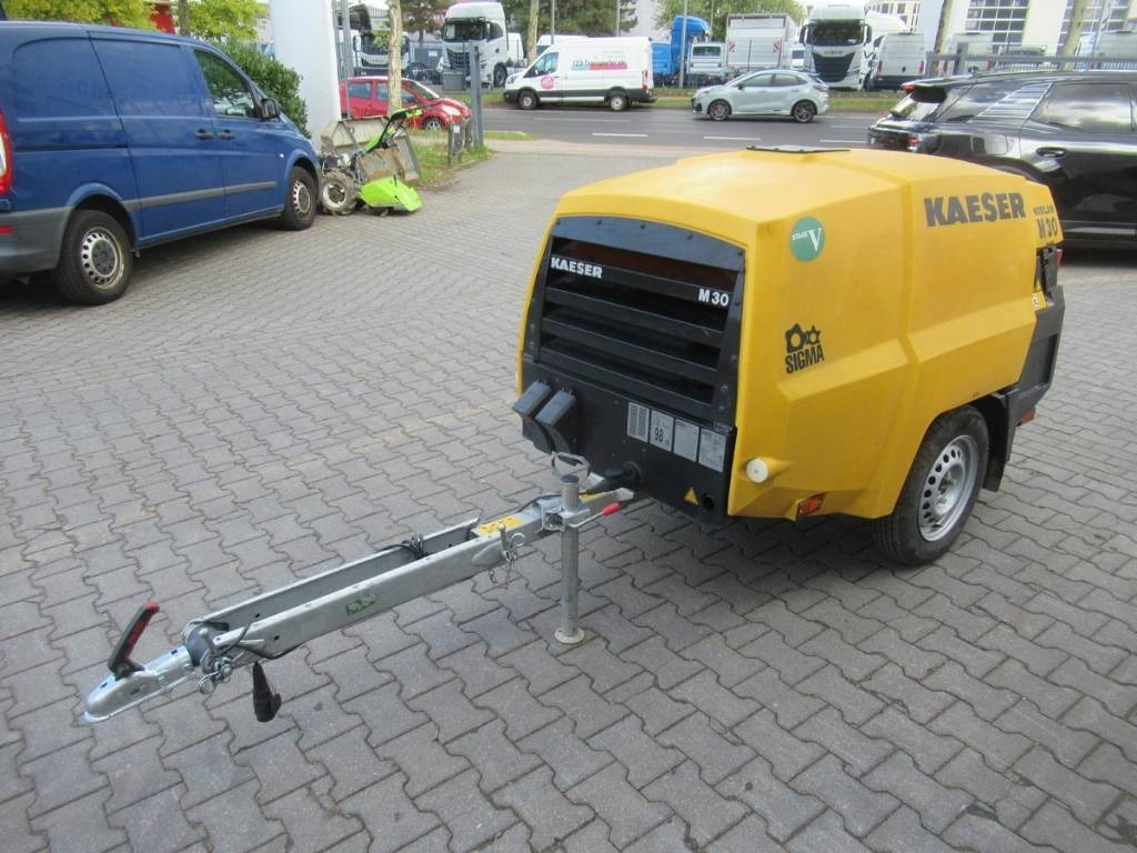 Kaeser M30 PE-2 - Ilmakompressori: kuva Kaeser M30 PE-2 - Ilmakompressori Kaeser M30 PE-2 - Ilmakompressori: kuva Kaeser M30 PE-2 - Ilmakompressori