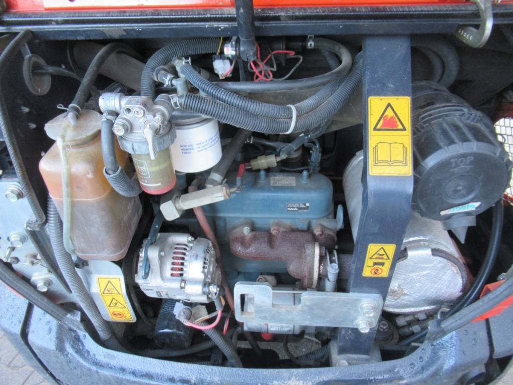 Kubota KX 016-4 - Minikuormaaja: kuva Kubota KX 016-4 - Minikuormaaja Kubota KX 016-4 - Minikuormaaja: kuva Kubota KX 016-4 - Minikuormaaja