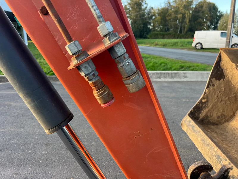 Kaikki maastonosturi Kubota KX080-4: kuva Kaikki maastonosturi Kubota KX080-4