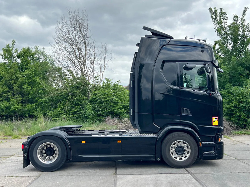Scania S500 NGS S500***2xdieseltanks***2019***full black***PTO POMP*** - Vetopöytäauto: kuva Scania S500 NGS S500***2xdieseltanks***2019***full black***PTO POMP*** - Vetopöytäauto Scania S500 NGS S500***2xdieseltanks***2019***full black***PTO POMP*** - Vetopöytäauto: kuva Scania S500 NGS S500***2xdieseltanks***2019***full black***PTO POMP*** - Vetopöytäauto