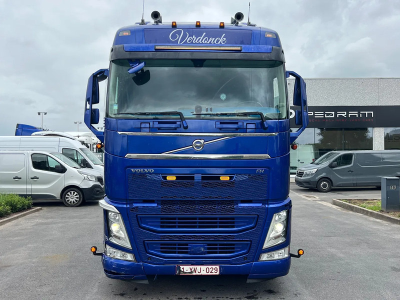 Volvo FH 460 LNG+Diesel full options 2021 model - Vetopöytäauto: kuva Volvo FH 460 LNG+Diesel full options 2021 model - Vetopöytäauto Volvo FH 460 LNG+Diesel full options 2021 model - Vetopöytäauto: kuva Volvo FH 460 LNG+Diesel full options 2021 model - Vetopöytäauto