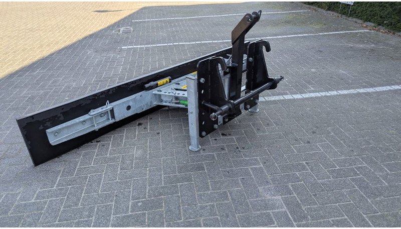 Zocon Rubberschuif 2.80 mtr Giant + 3-punts - Karjatalouskone: kuva zocon Rubberschuif 2.80 mtr Giant + 3-punts - Karjatalouskone Zocon Rubberschuif 2.80 mtr Giant + 3-punts - Karjatalouskone: kuva zocon Rubberschuif 2.80 mtr Giant + 3-punts - Karjatalouskone