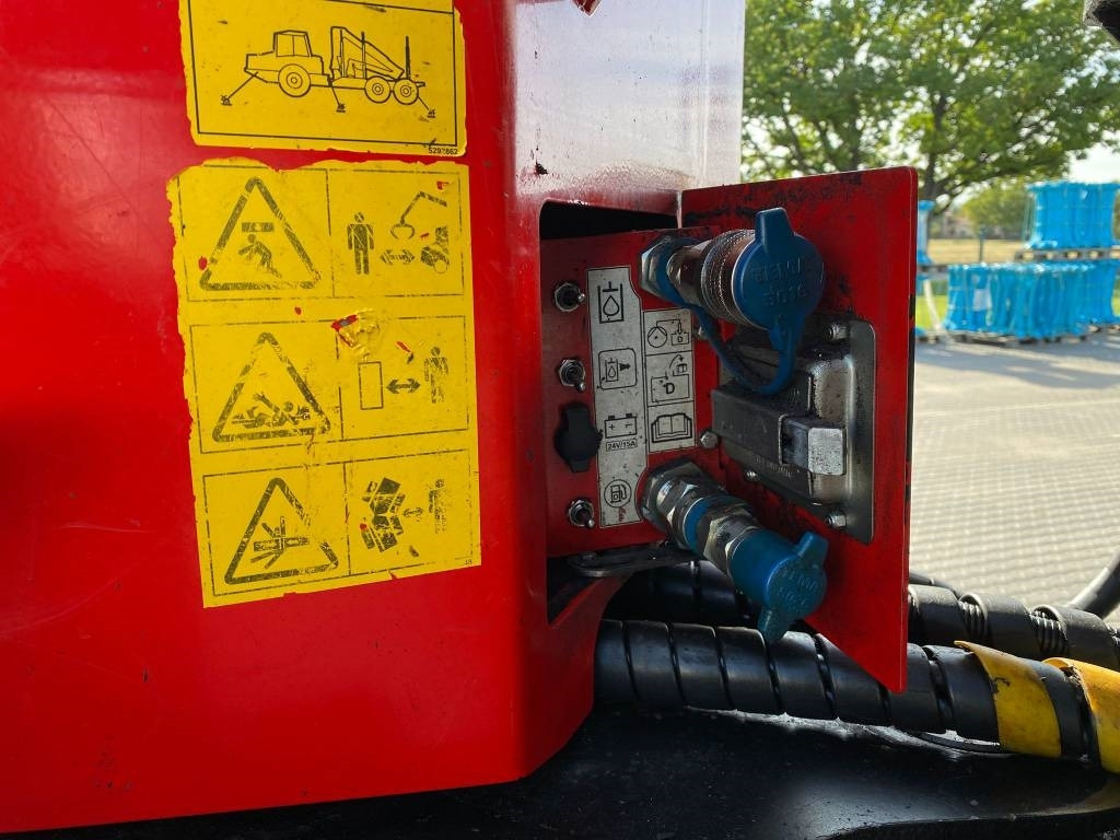 Kuormatraktori Komatsu 855: kuva Kuormatraktori Komatsu 855