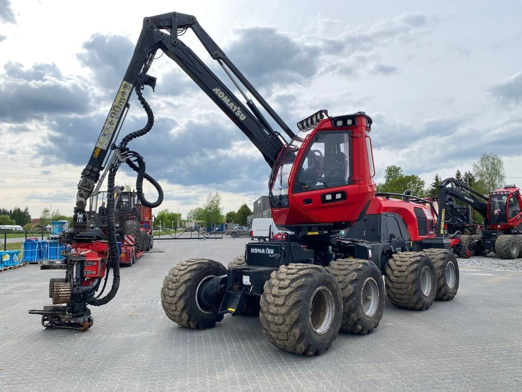 Komatsu 901 XC - Harvesteri: kuva Komatsu 901 XC - Harvesteri Komatsu 901 XC - Harvesteri: kuva Komatsu 901 XC - Harvesteri