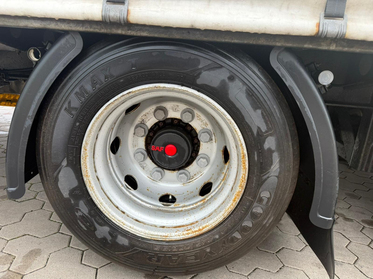 Pressukapelliperävaunu FBL Tandem Anhänger Volumen Inklusive LKW!!: kuva Pressukapelliperävaunu FBL Tandem Anhänger Volumen Inklusive LKW!!