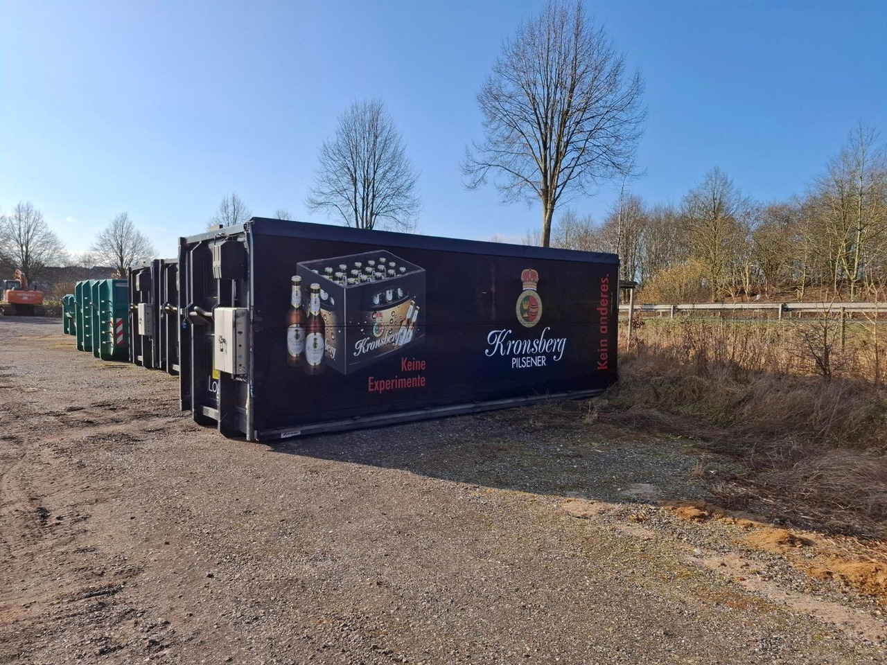 Getränke Abrollcontainer - Konttialus/ Vaihtokuormatilat puoliperävaunu: kuva  Getränke Abrollcontainer - Konttialus/ Vaihtokuormatilat puoliperävaunu Getränke Abrollcontainer - Konttialus/ Vaihtokuormatilat puoliperävaunu: kuva  Getränke Abrollcontainer - Konttialus/ Vaihtokuormatilat puoliperävaunu