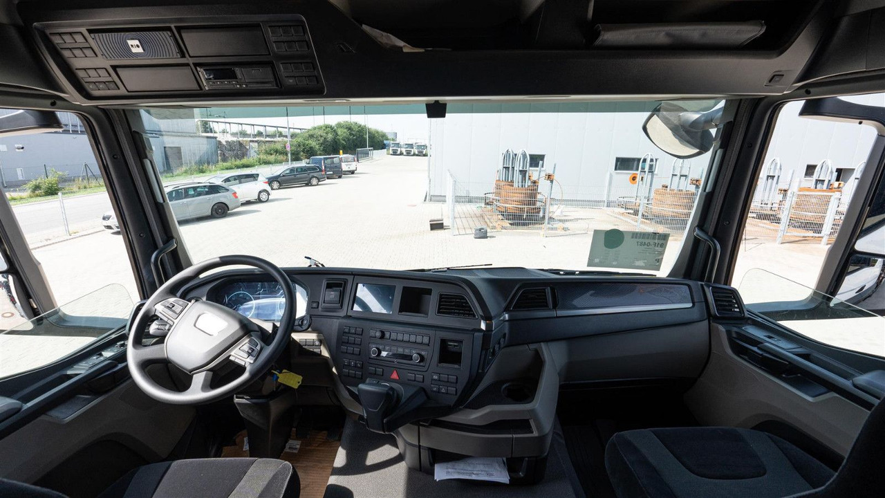 MAN 35.470 8x2 Kran F710 RA2.26 - Lava-kuorma-auto, Nosturiauto: kuva MAN 35.470 8x2 Kran F710 RA2.26 - Lava-kuorma-auto, Nosturiauto MAN 35.470 8x2 Kran F710 RA2.26 - Lava-kuorma-auto, Nosturiauto: kuva MAN 35.470 8x2 Kran F710 RA2.26 - Lava-kuorma-auto, Nosturiauto