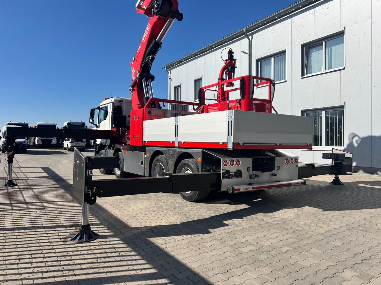 MAN 8x4 mit F1150RA.2.28 L616 Winde - Nosturiauto: kuva MAN 8x4 mit F1150RA.2.28 L616 Winde - Nosturiauto MAN 8x4 mit F1150RA.2.28 L616 Winde - Nosturiauto: kuva MAN 8x4 mit F1150RA.2.28 L616 Winde - Nosturiauto