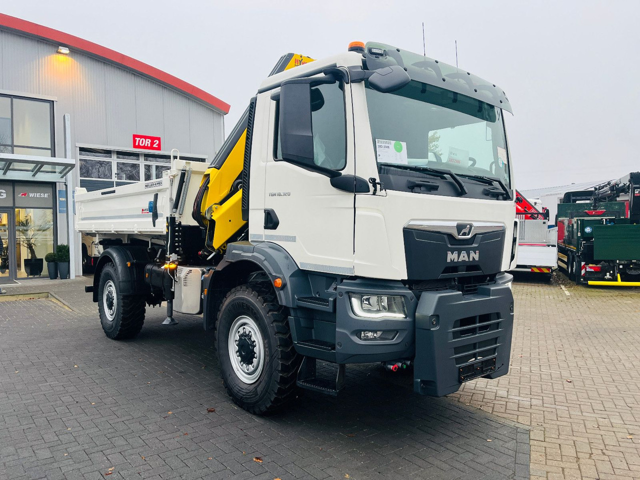 MAN TGM 18.320 4x4 BB Kipper Kran 131 Single Winter - Nosturiauto: kuva MAN TGM 18.320 4x4 BB Kipper Kran 131 Single Winter - Nosturiauto MAN TGM 18.320 4x4 BB Kipper Kran 131 Single Winter - Nosturiauto: kuva MAN TGM 18.320 4x4 BB Kipper Kran 131 Single Winter - Nosturiauto