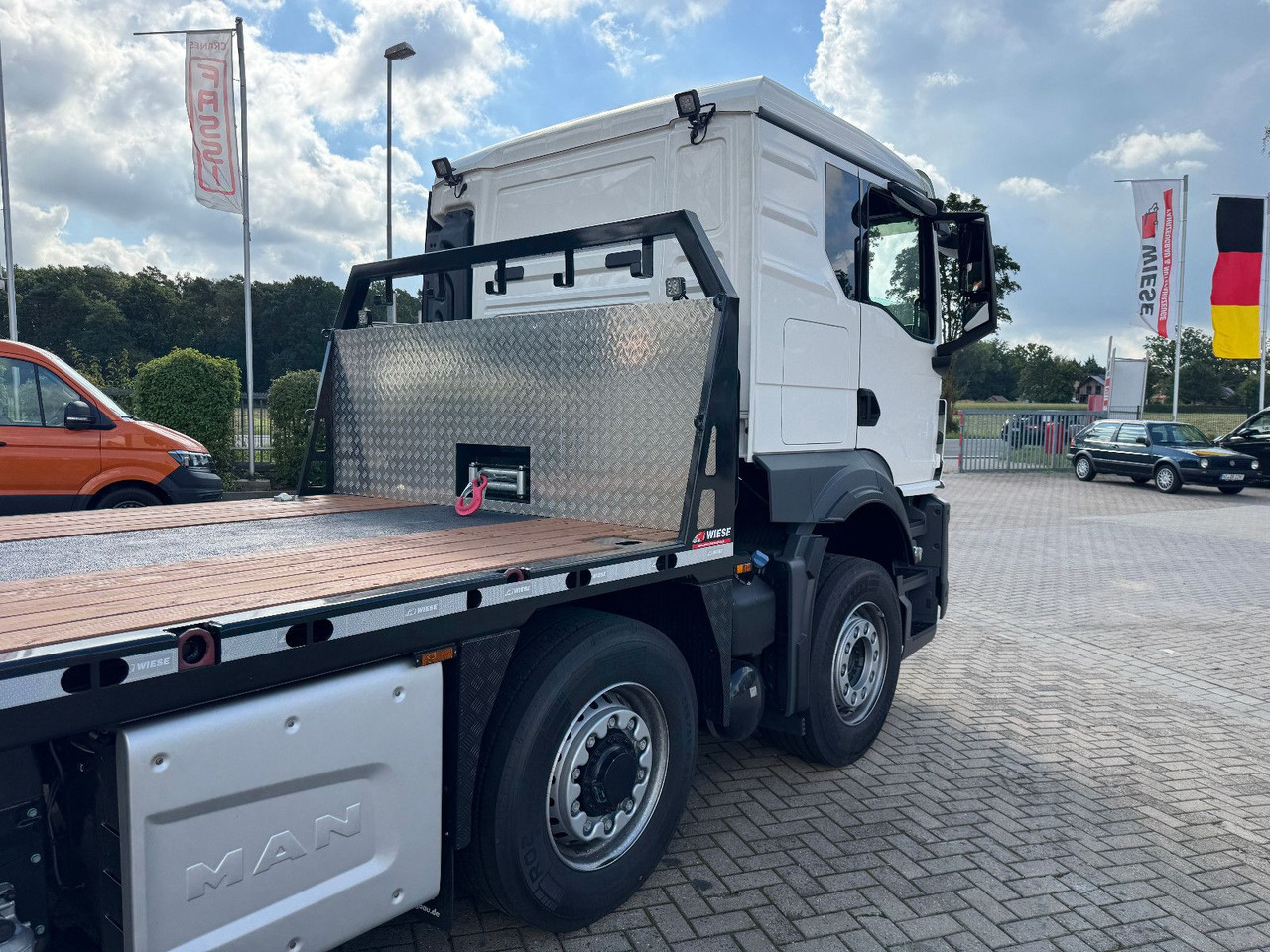 MAN TGS 35.520 Hydro Baumaschinentransporter - Hinausauto: kuva MAN TGS 35.520 Hydro Baumaschinentransporter - Hinausauto MAN TGS 35.520 Hydro Baumaschinentransporter - Hinausauto: kuva MAN TGS 35.520 Hydro Baumaschinentransporter - Hinausauto