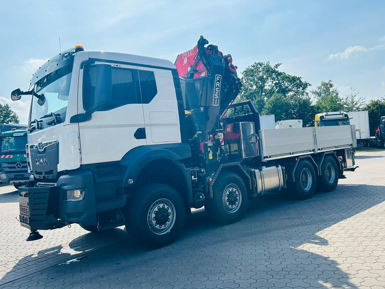 MAN TGS 41.520 8x8 mit Fassi Ladekran F710RA.2.26 - Nosturiauto: kuva MAN TGS 41.520 8x8 mit Fassi Ladekran F710RA.2.26 - Nosturiauto MAN TGS 41.520 8x8 mit Fassi Ladekran F710RA.2.26 - Nosturiauto: kuva MAN TGS 41.520 8x8 mit Fassi Ladekran F710RA.2.26 - Nosturiauto
