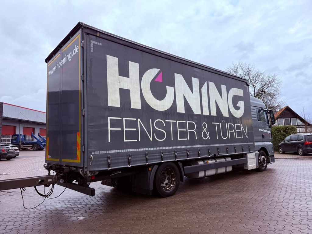 MAN TGX 18.440 LL Volumen LKW mit Staplerhalterung - Pressukapelli kuorma-auto: kuva MAN TGX 18.440 LL Volumen LKW mit Staplerhalterung - Pressukapelli kuorma-auto MAN TGX 18.440 LL Volumen LKW mit Staplerhalterung - Pressukapelli kuorma-auto: kuva MAN TGX 18.440 LL Volumen LKW mit Staplerhalterung - Pressukapelli kuorma-auto