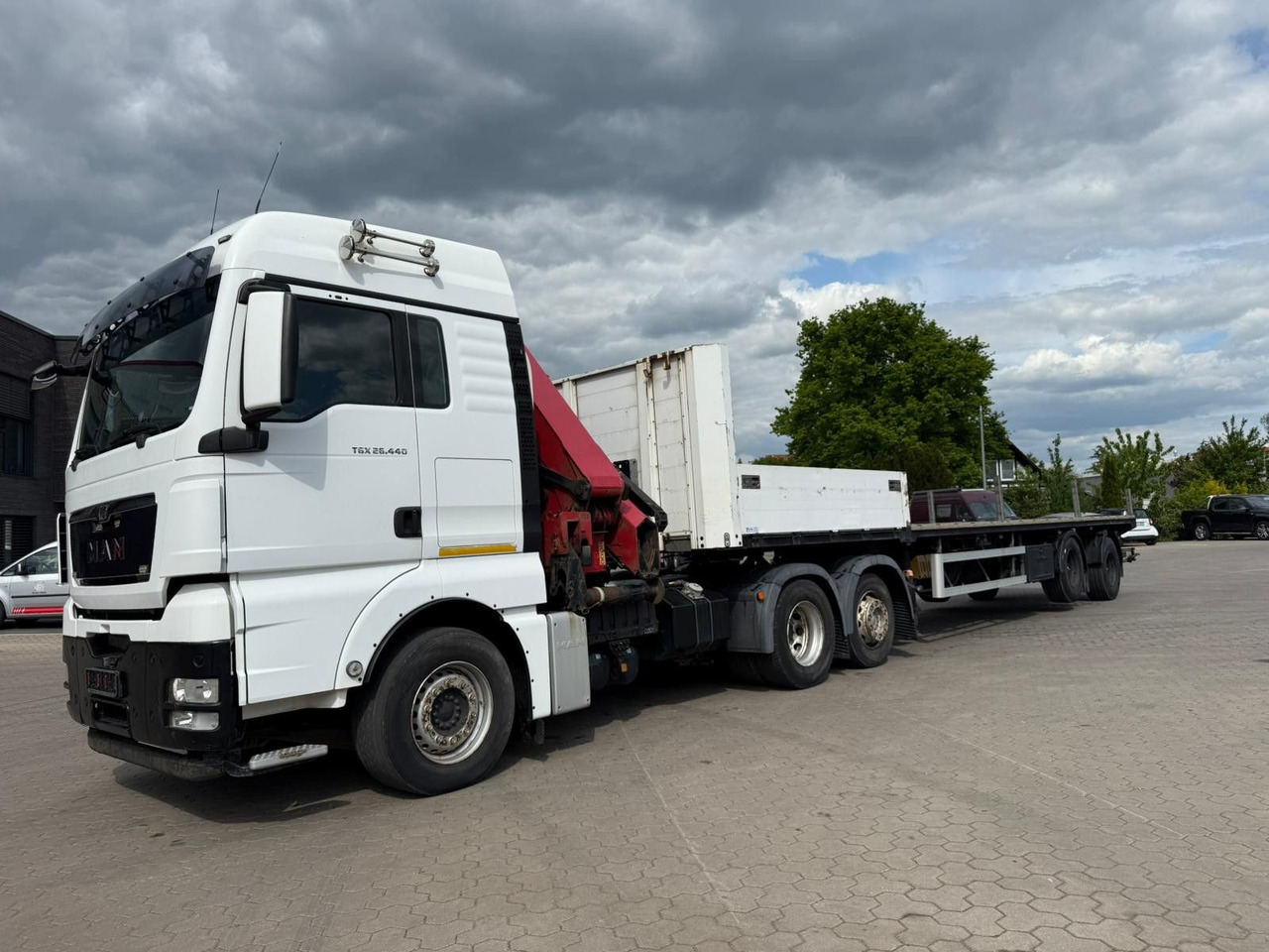 MAN TGX 26.440 6x2 mit HMF 3000-5 Kran - Nosturiauto: kuva MAN TGX 26.440 6x2 mit HMF 3000-5 Kran - Nosturiauto MAN TGX 26.440 6x2 mit HMF 3000-5 Kran - Nosturiauto: kuva MAN TGX 26.440 6x2 mit HMF 3000-5 Kran - Nosturiauto