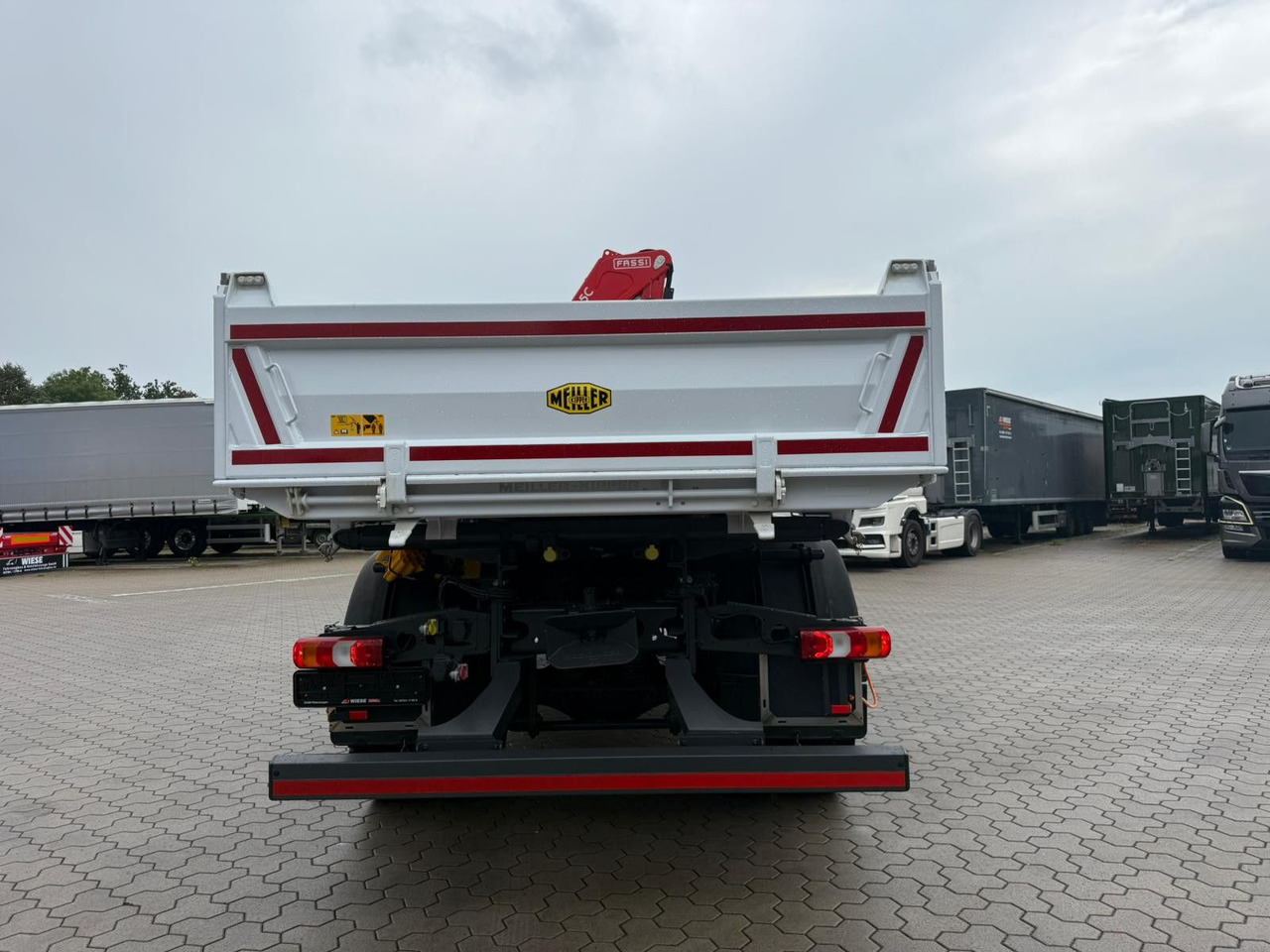 Mercedes-Benz Arocs 1835 4x4 Allrad Fassi F135 Kran Kipper - Kippiauto kuorma-auto, Nosturiauto: kuva Mercedes-Benz Arocs 1835 4x4 Allrad Fassi F135 Kran Kipper - Kippiauto kuorma-auto, Nosturiauto Mercedes-Benz Arocs 1835 4x4 Allrad Fassi F135 Kran Kipper - Kippiauto kuorma-auto, Nosturiauto: kuva Mercedes-Benz Arocs 1835 4x4 Allrad Fassi F135 Kran Kipper - Kippiauto kuorma-auto, Nosturiauto