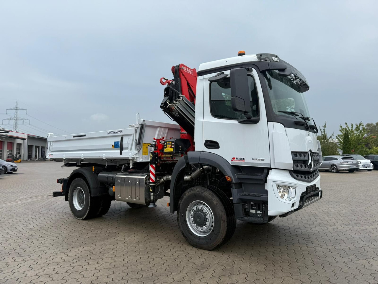 Mercedes-Benz Arocs 1835 4x4 Allrad Fassi F135 Kran Kipper - Kippiauto kuorma-auto, Nosturiauto: kuva Mercedes-Benz Arocs 1835 4x4 Allrad Fassi F135 Kran Kipper - Kippiauto kuorma-auto, Nosturiauto Mercedes-Benz Arocs 1835 4x4 Allrad Fassi F135 Kran Kipper - Kippiauto kuorma-auto, Nosturiauto: kuva Mercedes-Benz Arocs 1835 4x4 Allrad Fassi F135 Kran Kipper - Kippiauto kuorma-auto, Nosturiauto