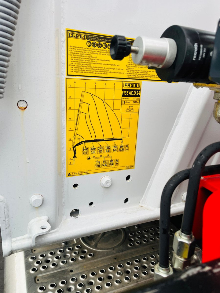 Mercedes-Benz Arocs 1835 4x4 Meiller Fassi Kran Kipper - Kippiauto kuorma-auto, Nosturiauto: kuva Mercedes-Benz Arocs 1835 4x4 Meiller Fassi Kran Kipper - Kippiauto kuorma-auto, Nosturiauto Mercedes-Benz Arocs 1835 4x4 Meiller Fassi Kran Kipper - Kippiauto kuorma-auto, Nosturiauto: kuva Mercedes-Benz Arocs 1835 4x4 Meiller Fassi Kran Kipper - Kippiauto kuorma-auto, Nosturiauto