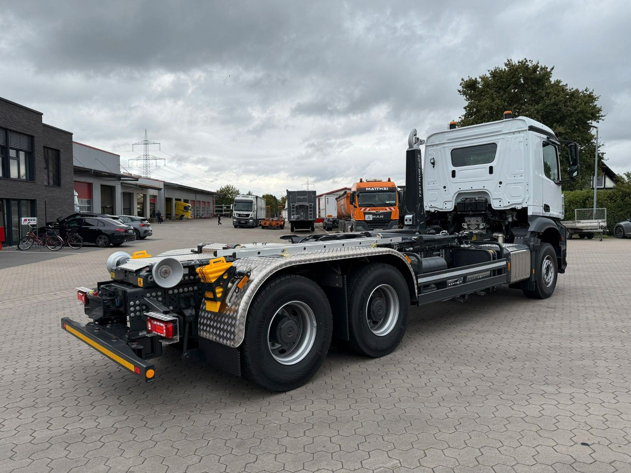 Mercedes-Benz Arocs 5 2651L 6 x4 Meiller RS 2170 - Koukkulava kuorma-auto: kuva Mercedes-Benz Arocs 5 2651L 6 x4 Meiller RS 2170 - Koukkulava kuorma-auto Mercedes-Benz Arocs 5 2651L 6 x4 Meiller RS 2170 - Koukkulava kuorma-auto: kuva Mercedes-Benz Arocs 5 2651L 6 x4 Meiller RS 2170 - Koukkulava kuorma-auto