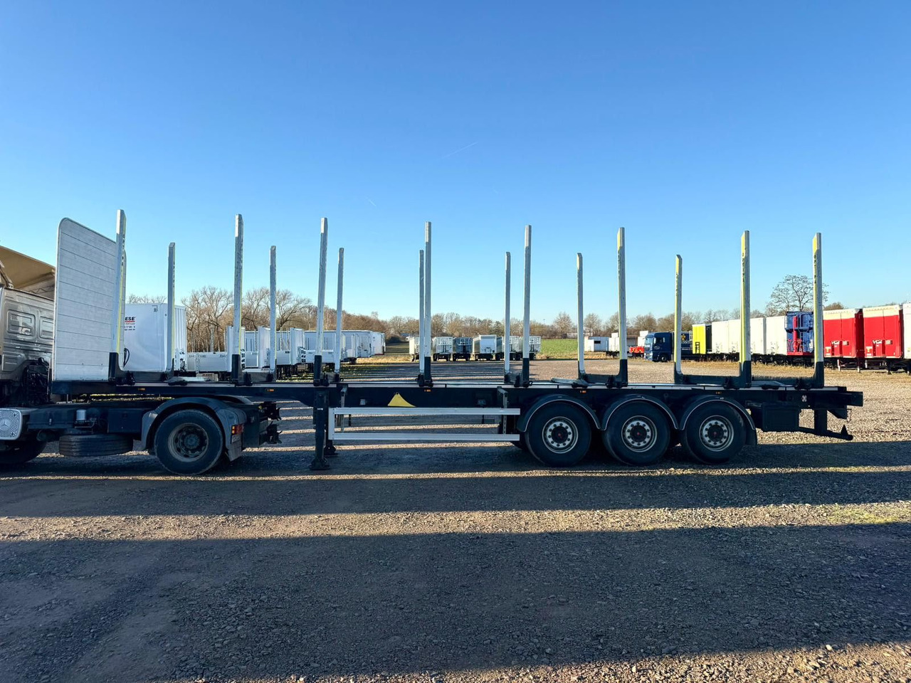 PAVIC Holzauflieger mit Schemel und Rungen - Puu puoliperävaunu: kuva PAVIC Holzauflieger mit Schemel und Rungen - Puu puoliperävaunu PAVIC Holzauflieger mit Schemel und Rungen - Puu puoliperävaunu: kuva PAVIC Holzauflieger mit Schemel und Rungen - Puu puoliperävaunu