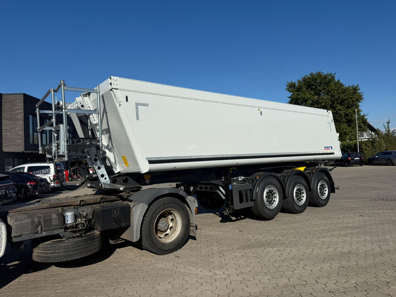 Schmitz Cargobull SKI 24 SL 7.2 3-Achs Alu Mulde 27m³ Sofort Verfü - Kippiauto puoliperävaunu: kuva Schmitz Cargobull SKI 24 SL 7.2 3-Achs Alu Mulde 27m³ Sofort Verfü - Kippiauto puoliperävaunu Schmitz Cargobull SKI 24 SL 7.2 3-Achs Alu Mulde 27m³ Sofort Verfü - Kippiauto puoliperävaunu: kuva Schmitz Cargobull SKI 24 SL 7.2 3-Achs Alu Mulde 27m³ Sofort Verfü - Kippiauto puoliperävaunu