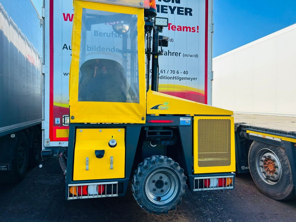 Terberg Kinglifter TKL-S-3x3 1.500 kg Terberg Kinglifter TKL-S-3x3 1.500 kg - Ajoneuvotrukki: kuva Terberg Kinglifter TKL-S-3x3 1.500 kg Terberg Kinglifter TKL-S-3x3 1.500 kg - Ajoneuvotrukki Terberg Kinglifter TKL-S-3x3 1.500 kg Terberg Kinglifter TKL-S-3x3 1.500 kg - Ajoneuvotrukki: kuva Terberg Kinglifter TKL-S-3x3 1.500 kg Terberg Kinglifter TKL-S-3x3 1.500 kg - Ajoneuvotrukki