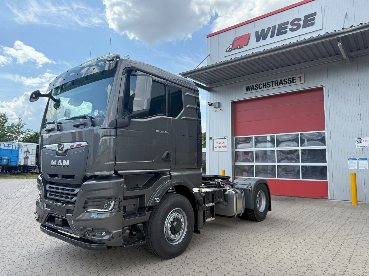 MAN TGX 18.480 4x4H HydroDrive mit Hydraulik - Vetopöytäauto: kuva MAN TGX 18.480 4x4H HydroDrive mit Hydraulik - Vetopöytäauto MAN TGX 18.480 4x4H HydroDrive mit Hydraulik - Vetopöytäauto: kuva MAN TGX 18.480 4x4H HydroDrive mit Hydraulik - Vetopöytäauto
