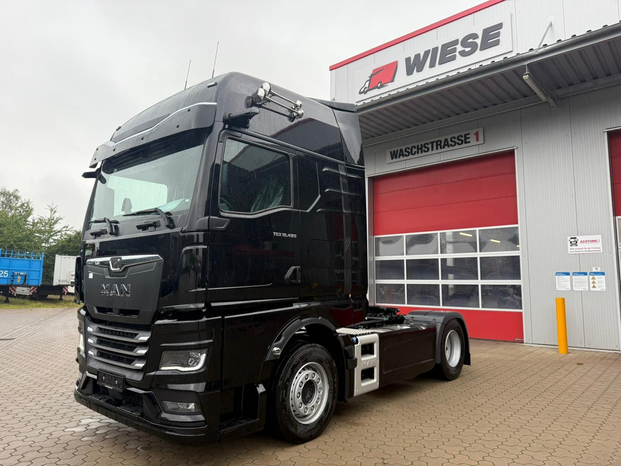 MAN TGX 18.480 GX 4x2 BLOptiView Sofort Verfügbar - Vetopöytäauto: kuva MAN TGX 18.480 GX 4x2 BLOptiView Sofort Verfügbar - Vetopöytäauto MAN TGX 18.480 GX 4x2 BLOptiView Sofort Verfügbar - Vetopöytäauto: kuva MAN TGX 18.480 GX 4x2 BLOptiView Sofort Verfügbar - Vetopöytäauto