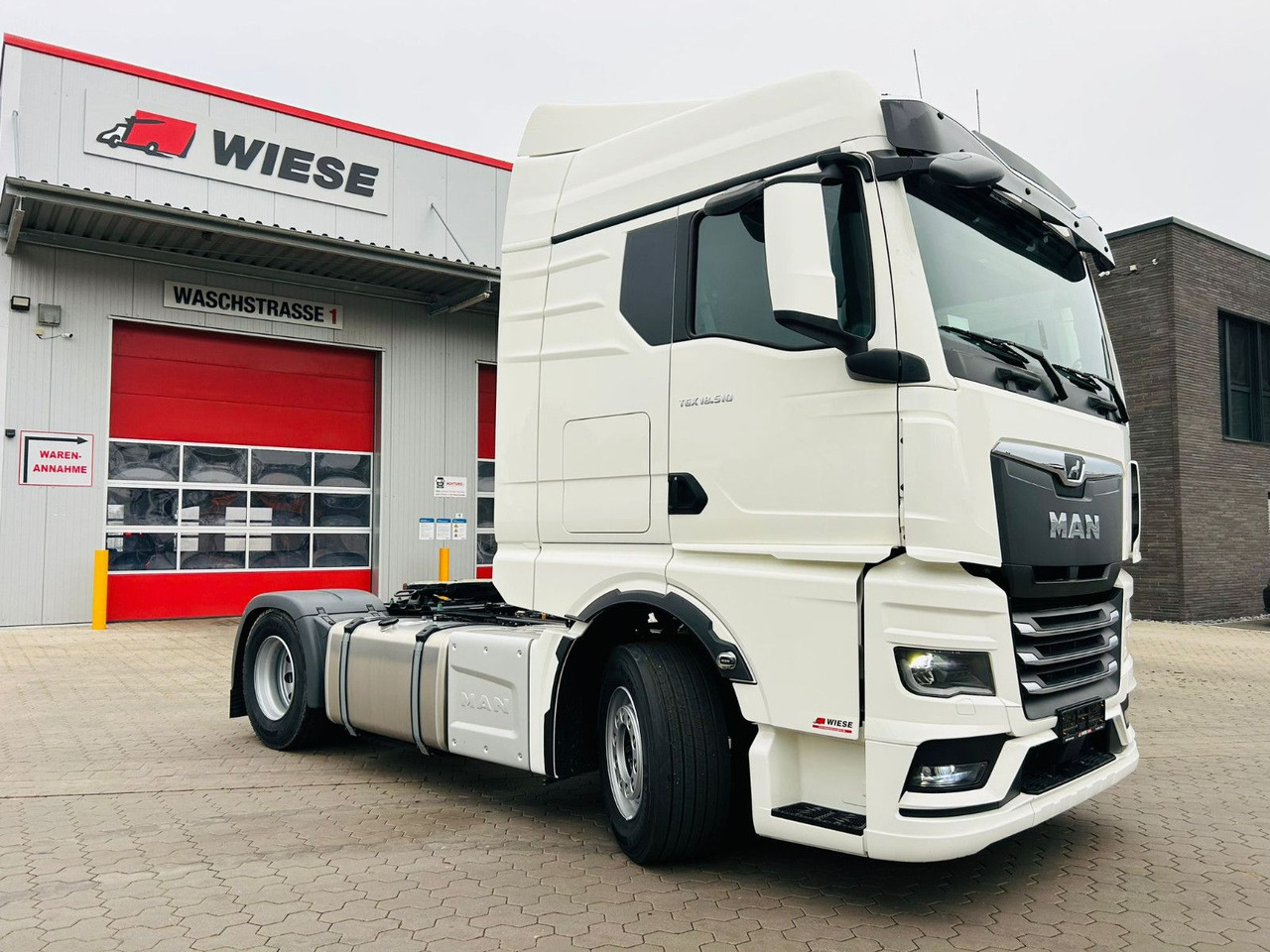 MAN TGX 18.510 4x2 BL Sofort Verfügbar - Vetopöytäauto: kuva MAN TGX 18.510 4x2 BL Sofort Verfügbar - Vetopöytäauto MAN TGX 18.510 4x2 BL Sofort Verfügbar - Vetopöytäauto: kuva MAN TGX 18.510 4x2 BL Sofort Verfügbar - Vetopöytäauto