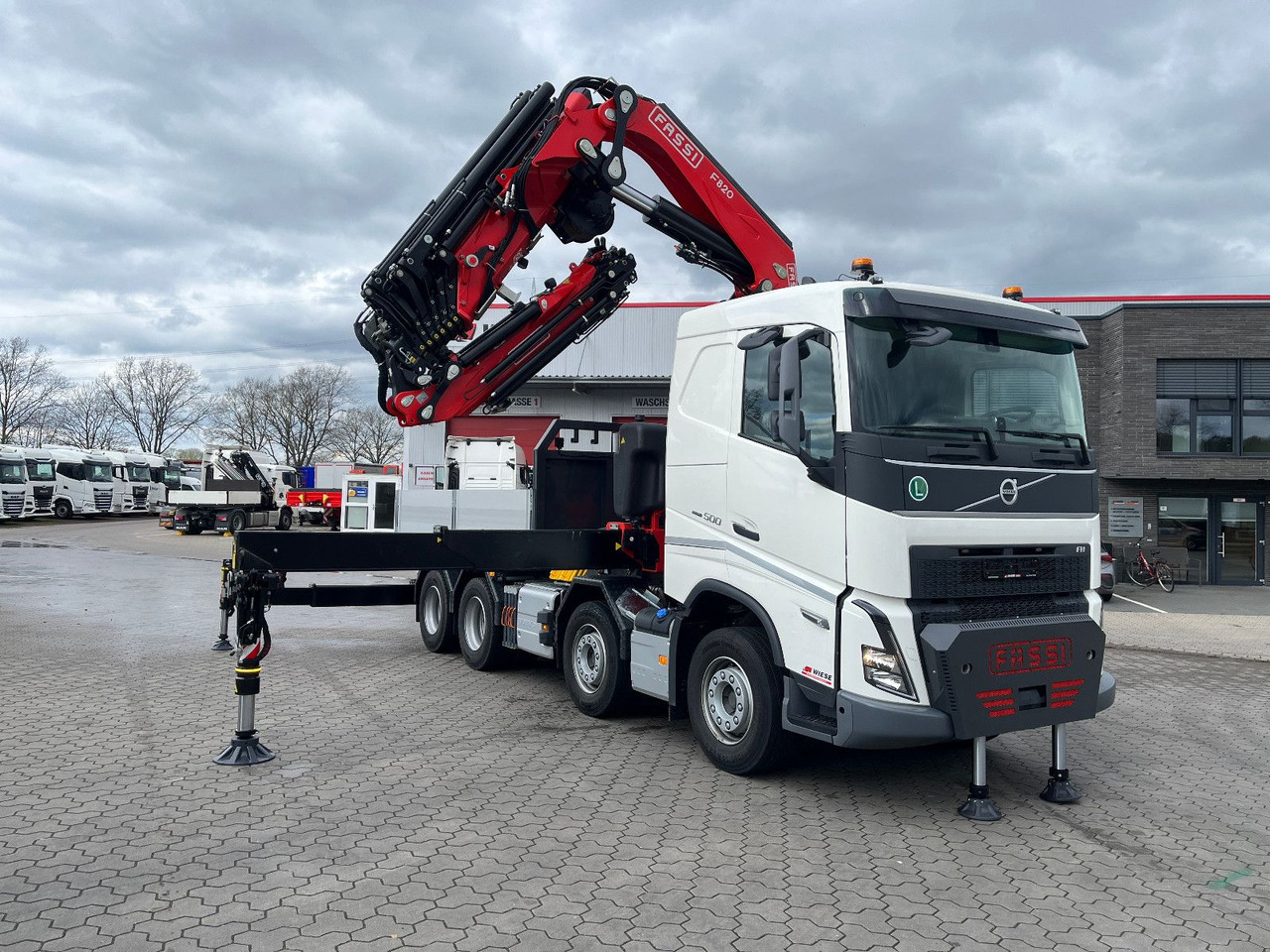 Volvo FH 500 8x4 Kran F820 RA2.27 Jib & Winde Sofort - Lava-kuorma-auto, Nosturiauto: kuva Volvo FH 500 8x4 Kran F820 RA2.27 Jib & Winde Sofort - Lava-kuorma-auto, Nosturiauto Volvo FH 500 8x4 Kran F820 RA2.27 Jib & Winde Sofort - Lava-kuorma-auto, Nosturiauto: kuva Volvo FH 500 8x4 Kran F820 RA2.27 Jib & Winde Sofort - Lava-kuorma-auto, Nosturiauto