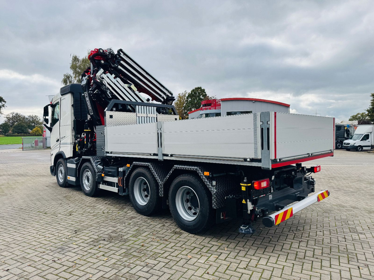 Volvo FH 500 8x4 Kran F820 RA2.27 Jib & Winde Sofort - Lava-kuorma-auto, Nosturiauto: kuva Volvo FH 500 8x4 Kran F820 RA2.27 Jib & Winde Sofort - Lava-kuorma-auto, Nosturiauto Volvo FH 500 8x4 Kran F820 RA2.27 Jib & Winde Sofort - Lava-kuorma-auto, Nosturiauto: kuva Volvo FH 500 8x4 Kran F820 RA2.27 Jib & Winde Sofort - Lava-kuorma-auto, Nosturiauto