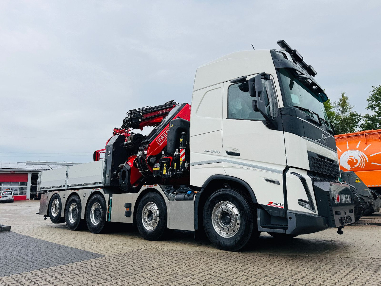 Volvo FH540 10x4 mit F1150 Ladekran, Sattelzugmaschine - Lava-kuorma-auto, Nosturiauto: kuva Volvo FH540 10x4 mit F1150 Ladekran, Sattelzugmaschine - Lava-kuorma-auto, Nosturiauto Volvo FH540 10x4 mit F1150 Ladekran, Sattelzugmaschine - Lava-kuorma-auto, Nosturiauto: kuva Volvo FH540 10x4 mit F1150 Ladekran, Sattelzugmaschine - Lava-kuorma-auto, Nosturiauto