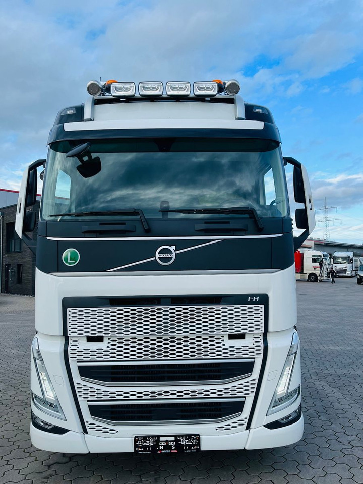 Volvo FH540 6x2 Containerpritsche mit F545RA.2.26 - Lava-kuorma-auto, Nosturiauto: kuva Volvo FH540 6x2 Containerpritsche mit F545RA.2.26 - Lava-kuorma-auto, Nosturiauto Volvo FH540 6x2 Containerpritsche mit F545RA.2.26 - Lava-kuorma-auto, Nosturiauto: kuva Volvo FH540 6x2 Containerpritsche mit F545RA.2.26 - Lava-kuorma-auto, Nosturiauto