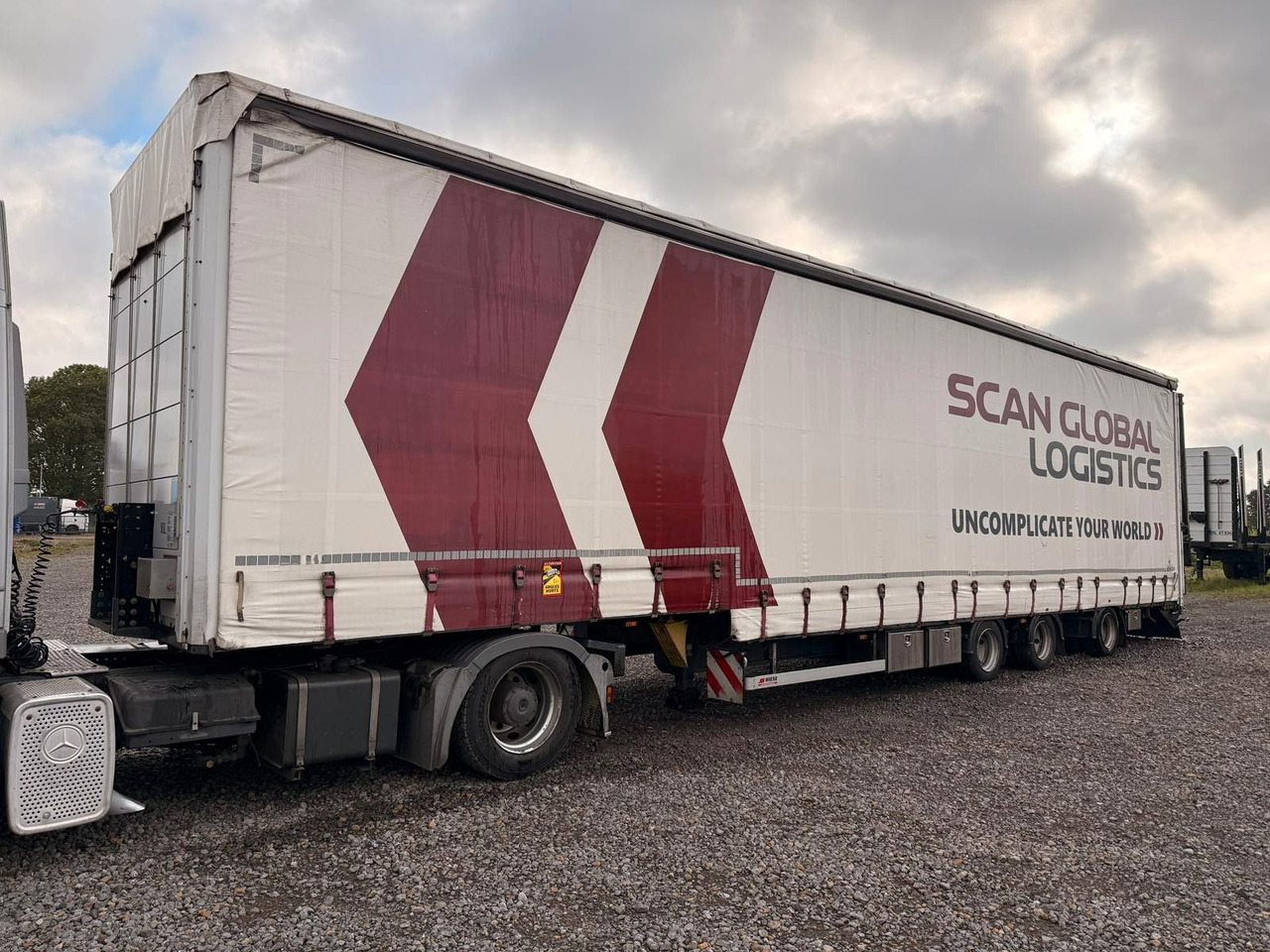 Wiese Gabelstaplertransporter Rampe Mega Lowline - Apuvaunu puoliperävaunu: kuva  Wiese Gabelstaplertransporter Rampe Mega Lowline - Apuvaunu puoliperävaunu Wiese Gabelstaplertransporter Rampe Mega Lowline - Apuvaunu puoliperävaunu: kuva  Wiese Gabelstaplertransporter Rampe Mega Lowline - Apuvaunu puoliperävaunu