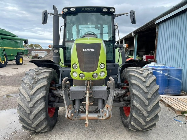 Claas Arion 640 - Traktori: kuva Claas Arion 640 - Traktori Claas Arion 640 - Traktori: kuva Claas Arion 640 - Traktori